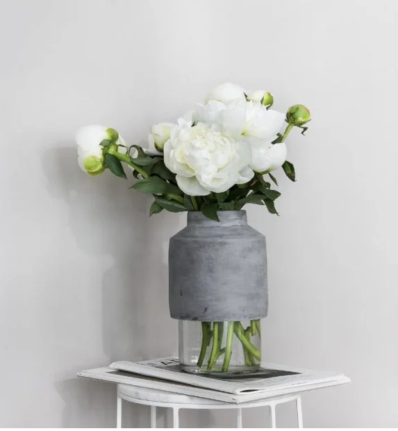 Vase with flowers